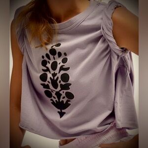NWT !! FREE PEOPLE MOVEMENT. INSPIRE LOGO TEE..